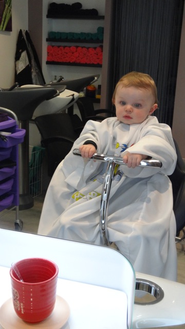 Mon premier rdv chez le coiffeur!